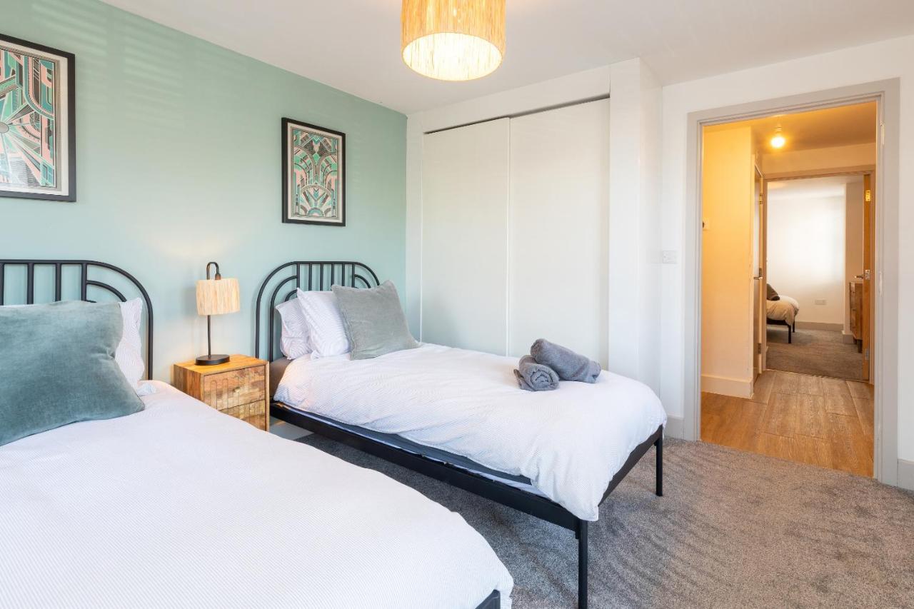 X-Large Two Bedroom & Two Bathroom Apartment With Free Evening Parking Σαουθάμπτον Εξωτερικό φωτογραφία